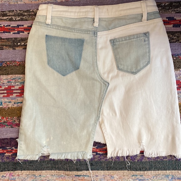 Tractr Jeans Skirt, Distressed Patchwork in Light Wash Blue & White, Sz L. - Picture 5 of 7